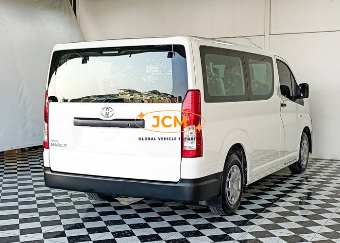 
								2020 TOYOTA HIACE VAN 2.8 2WD MT full									