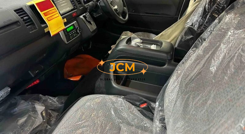 
								2025 TOYOTA HIACE COMMUTER DIESEL TURBO 10 SEATER full									