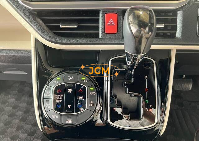 
								2019 TOYOTA NOAH full									