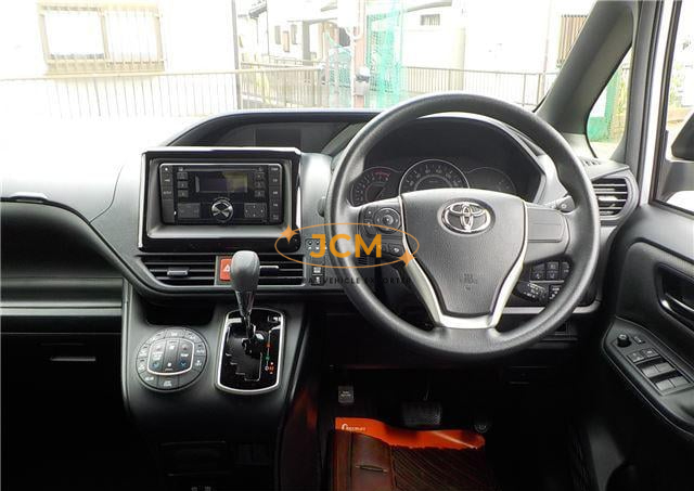 
								2021 TOYOTA NOAH full									