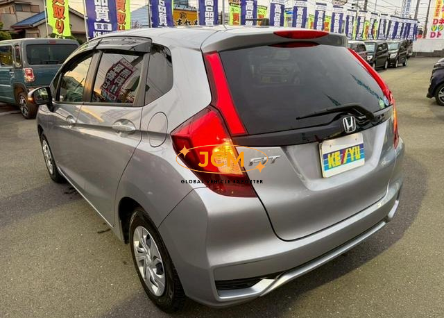 
								HONDA FIT 13G F full									