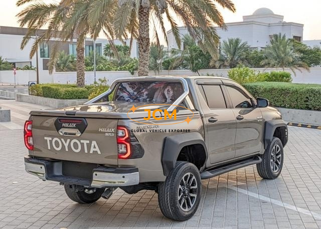 
								2021 TOYOTA HILUX PICK UP 2.8 4WD AT full									