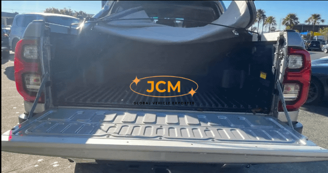 
								2021 TOYOTA HILUX 2.8 SR5 DOUBLE CAB full									