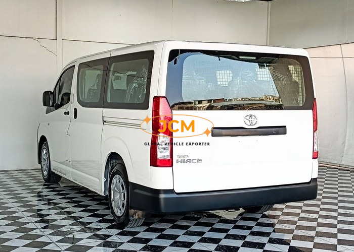 
								2020 TOYOTA HIACE VAN 2.8 2WD MT full									