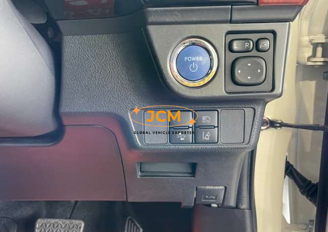 
								2019 TOYOTA COROLLA FIELDER DAA-NKE165G full									