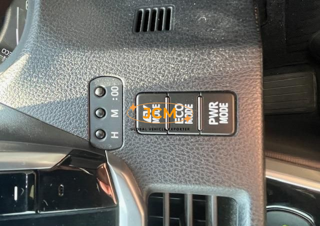 
								2020 TOYOTA VOXY ZWR80W full									