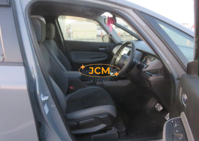 
								2023 HONDA FIT e:HEV RS full									