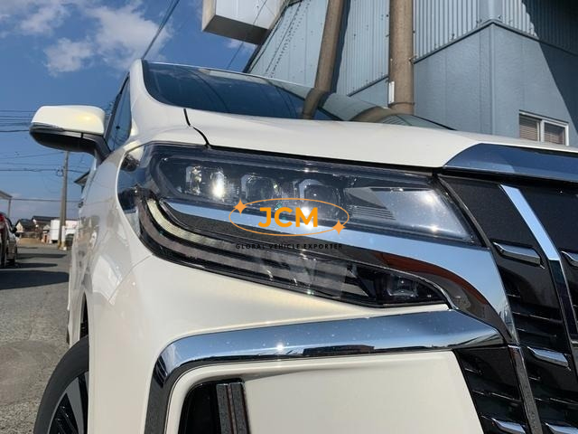
								2021 TOYOTA ALPHARD PEARL WHITE full									