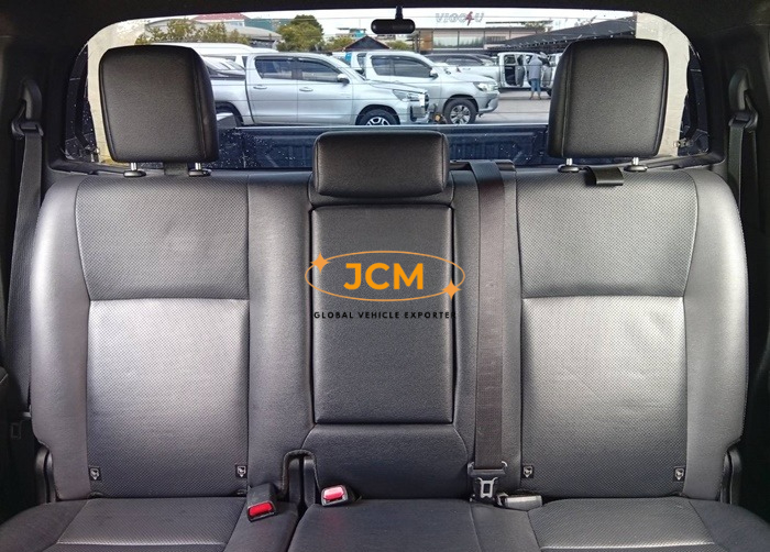 
								2020 TOYOTA HILUX DOUBLE CAB 2.8 4WD AT full									
