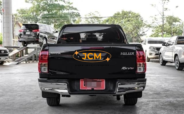 
								2023 TOYOTA HILUX 2.4 E REVO DOUBLE CAB full									