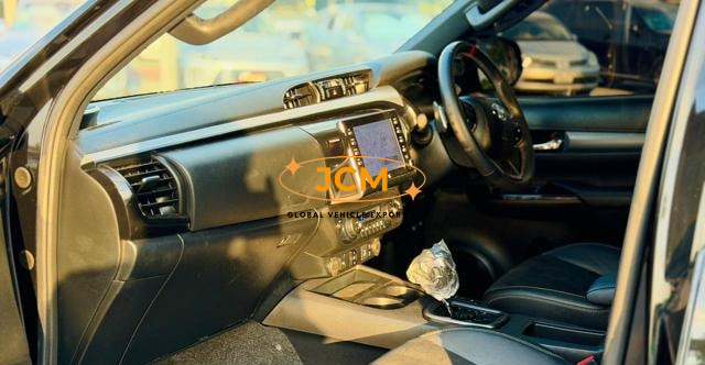 
								2024 TOYOTA HILUX GR full									