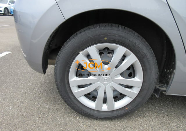 
								2021 HONDA FIT E:HEV full									