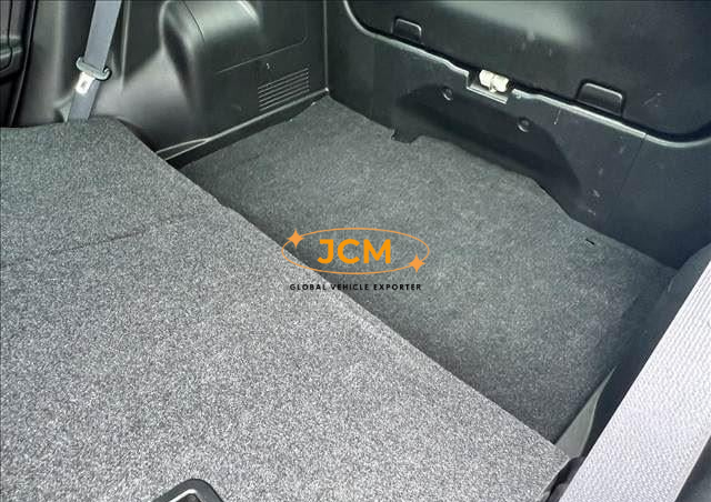
								2023 SUZUKI SWIFT full									