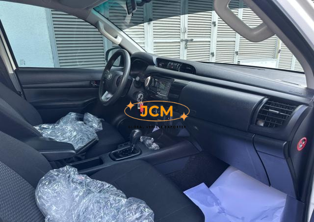 
								2019 TOYOTA HILUX PERFECT ACCIDENT FREE 2.7L 4WD full									