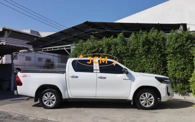 
								2022 TOYOTA HILUX 2.4 E REVO DOUBLE CAB full									