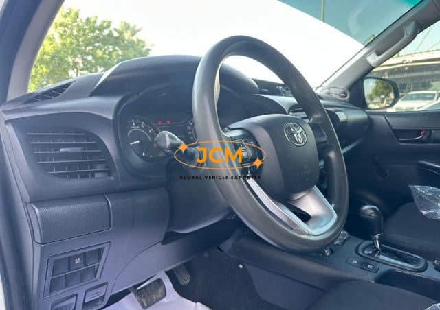 
								2019 TOYOTA HILUX PERFECT ACCIDENT FREE 2.7L 4WD full									