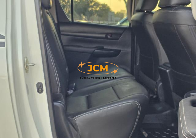 
								2023 TOYOTA HILUX ROCCO GR SPORTS KIT | 4 X 4 full									