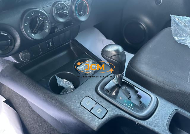 
								2019 TOYOTA HILUX PERFECT ACCIDENT FREE 2.7L 4WD full									