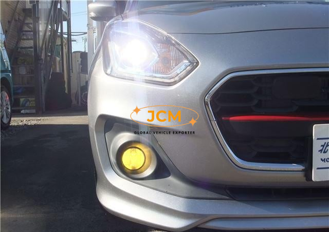 
								2021 SUZUKI SWIFT full									