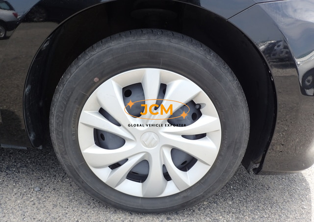 
								2020 SUZUKI SWIFT XG full									