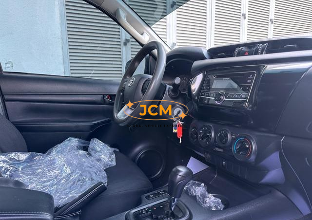 
								2019 TOYOTA HILUX PERFECT ACCIDENT FREE 2.7L 4WD full									
