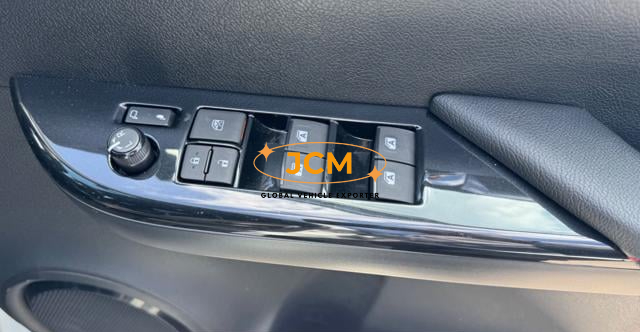 
								2024 TOYOTA HILUX ZGR full									