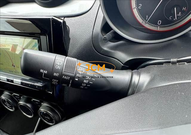 
								2023 SUZUKI SWIFT full									