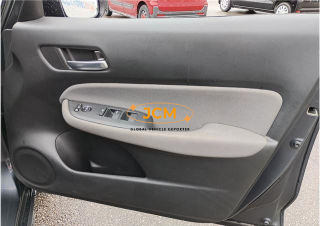
								2021 HONDA FIT full									