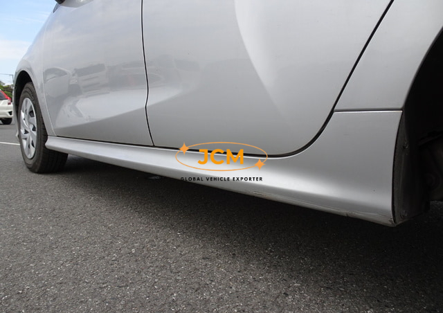 
								2021 TOYOTA YARIS HYBRID X full									