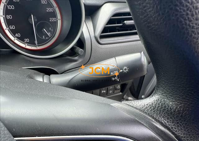 
								2023 SUZUKI SWIFT full									