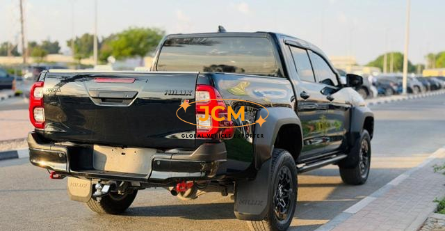 
								2024 TOYOTA HILUX GR full									