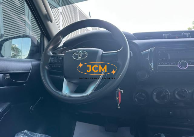 
								2019 TOYOTA HILUX PERFECT ACCIDENT FREE 2.7L 4WD full									