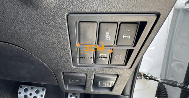
								2024 TOYOTA HILUX ZGR full									