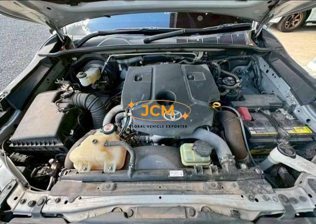 
								2020 TOYOTA HILUX 2.4 E REVO DOUBLE CAB full									