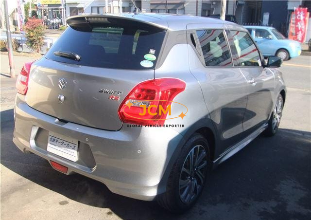 
								2021 SUZUKI SWIFT full									