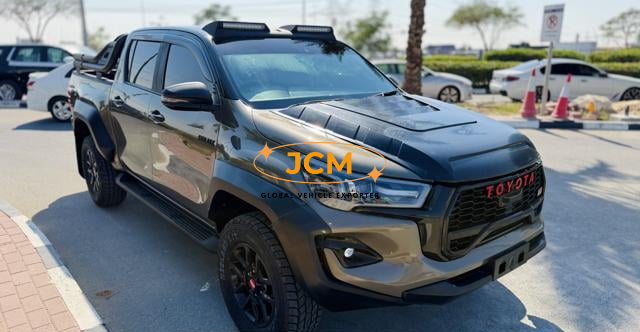 
								2023 TOYOTA HILUX 2.4 E REVO DOUBLE CAB full									