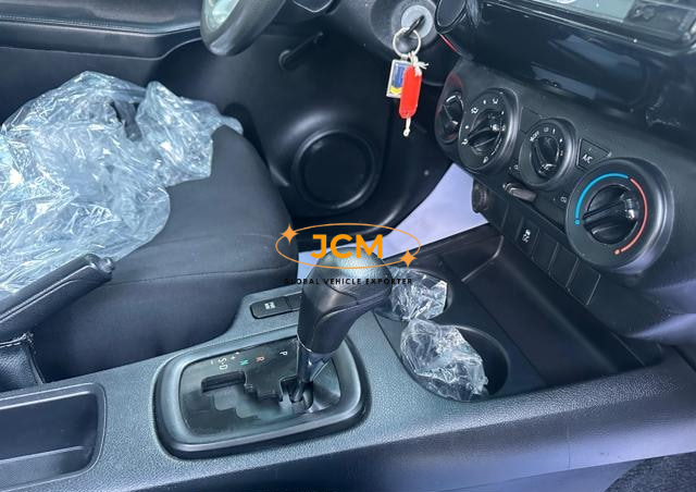 
								2019 TOYOTA HILUX PERFECT ACCIDENT FREE 2.7L 4WD full									