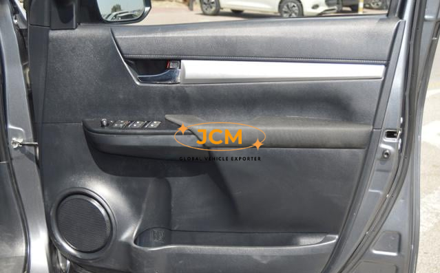 
								2018 TOYOTA HILUX DOUBLE CABIN 4WD full									