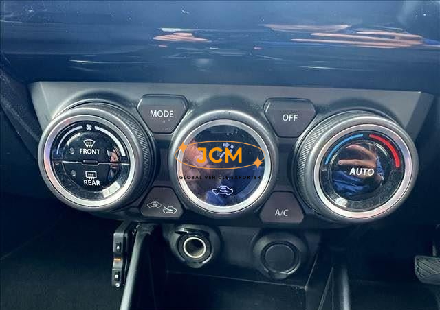 
								2023 SUZUKI SWIFT full									
