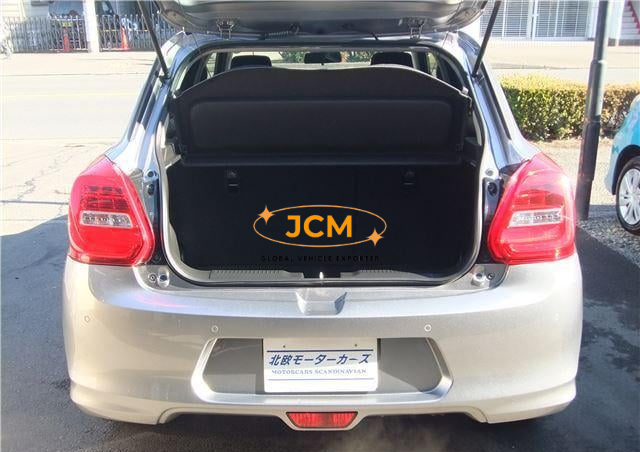 
								2021 SUZUKI SWIFT full									