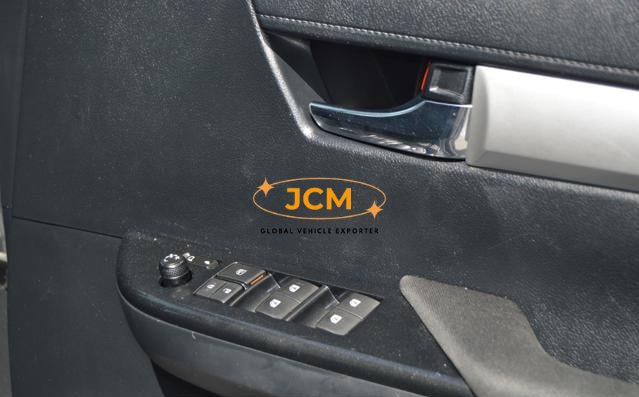 
								2018 TOYOTA HILUX DOUBLE CABIN 4WD full									