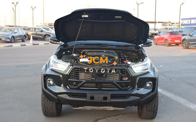 
								2024 TOYOTA HILUX GR full									