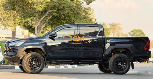 
								2024 TOYOTA HILUX GR full									