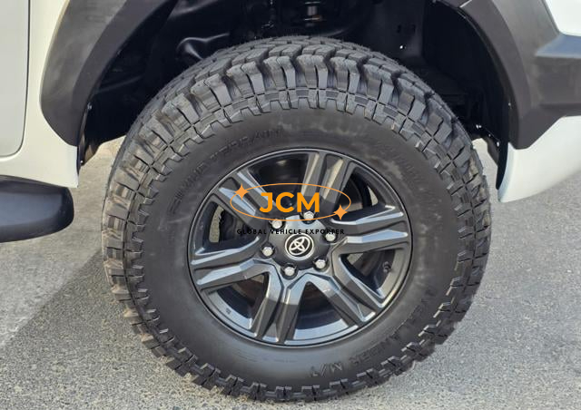 
								2023 TOYOTA HILUX ROCCO GR SPORTS KIT | 4 X 4 full									