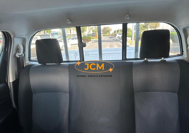 
								2019 TOYOTA HILUX PERFECT ACCIDENT FREE 2.7L 4WD full									