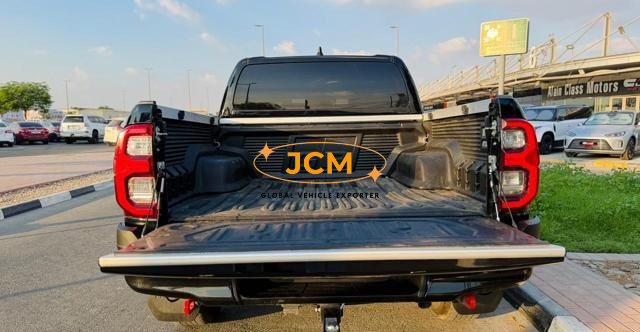
								2024 TOYOTA HILUX GR full									