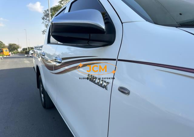 
								2019 TOYOTA HILUX PERFECT ACCIDENT FREE 2.7L 4WD full									