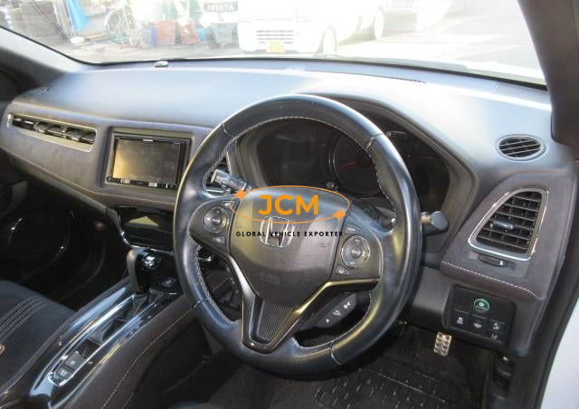 
								2018 HONDA VEZEL 1.5RS full									
