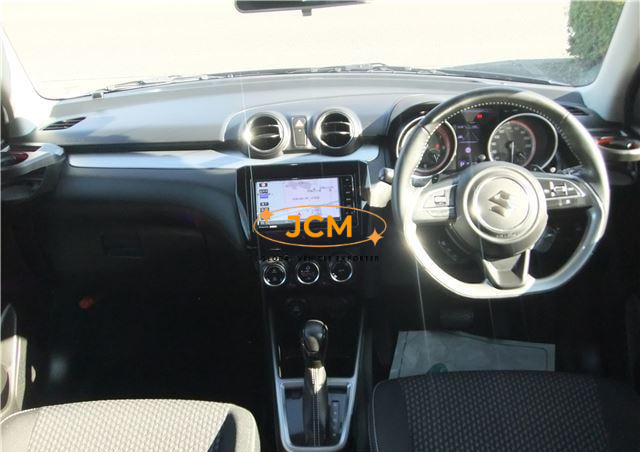 
								2021 SUZUKI SWIFT full									