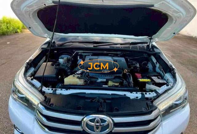 
								2018 TOYOTA HILUX 2.4 E REVO DOUBLE CAB full									